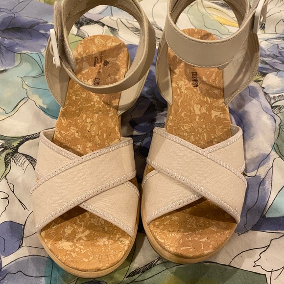 Clarks Shoes - Clarks Cloudstepper Sandals